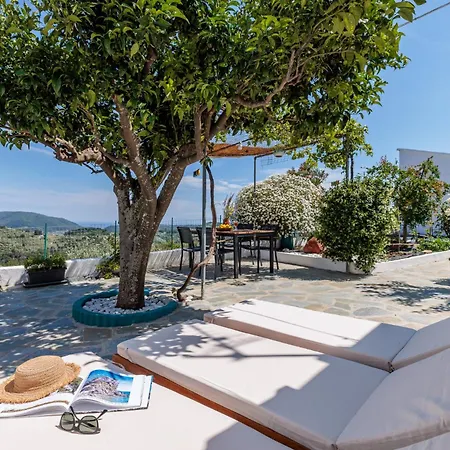Anatoli Peak * Skopelos stad